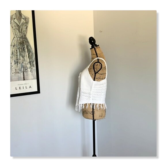 No Boundaries Sweater Tank Top with Fringe Hem Sz XL (15-17) NWT - Picture 6 of 12